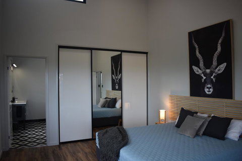 Ironbark House - Accommodation Main Beach 25