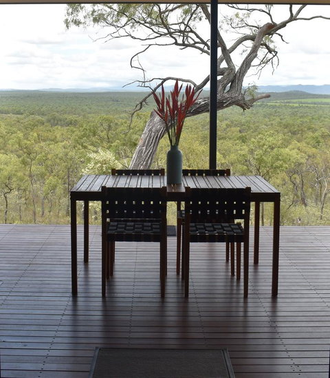 Ironbark House - Accommodation Main Beach 11