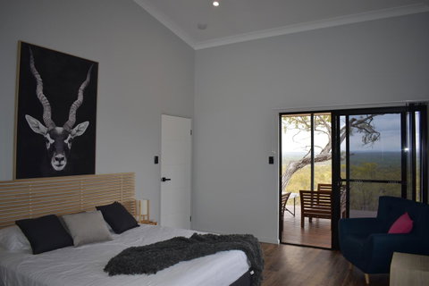 Ironbark House - Accommodation Main Beach 41