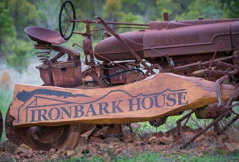 Ironbark House - Accommodation Main Beach 17