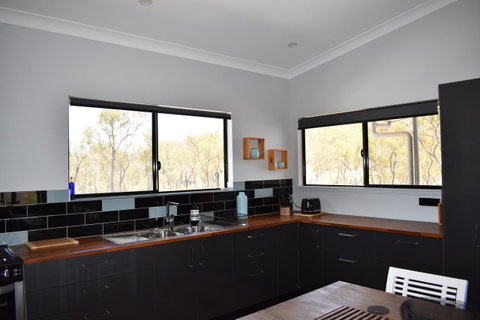 Ironbark House - Accommodation Main Beach 20
