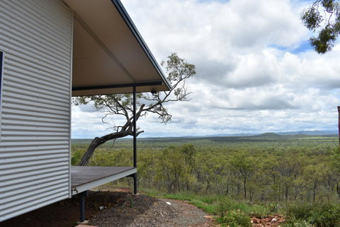 Ironbark House - Accommodation Main Beach 14