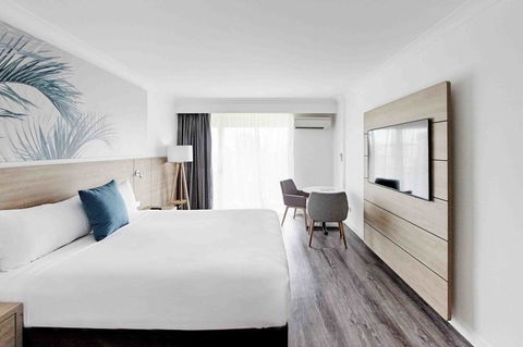 Novotel Cairns Oasis Resort - Accommodation Main Beach 6