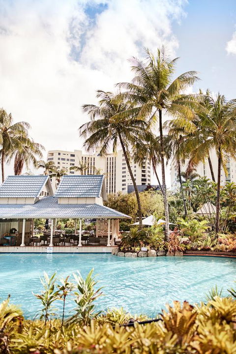 Novotel Cairns Oasis Resort - Accommodation Main Beach 4