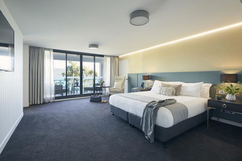 Daydream Island Resort - Accommodation Main Beach 9