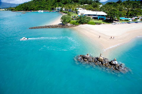 Daydream Island Resort - Accommodation Main Beach 42