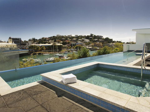 Oaks Townsville Gateway Suites - Accommodation Main Beach 2