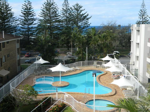 2nd Avenue Beachside Apartments - Accommodation Main Beach 15