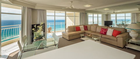 2nd Avenue Beachside Apartments - Accommodation Main Beach 35