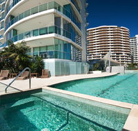 Reflection on the Sea - Accommodation Main Beach