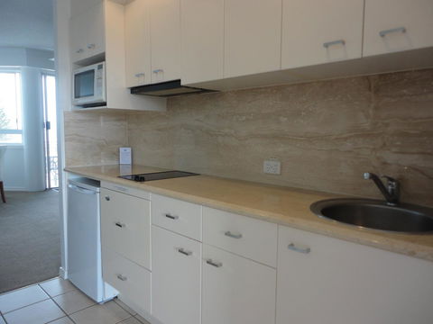 Aquarius Resort - Accommodation Main Beach 36