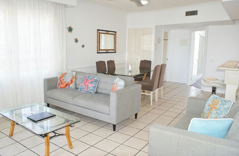 Aquarius Resort - Accommodation Main Beach 5