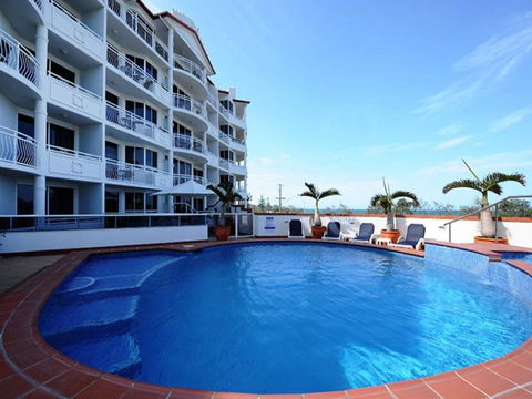 Aquarius Resort - Accommodation Main Beach 0