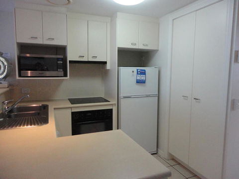 Aquarius Resort - Accommodation Main Beach 31