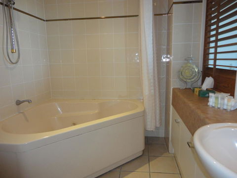 Aquarius Resort - Accommodation Main Beach 34