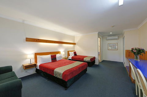 Smart Motels Bert Hinkler - Accommodation Main Beach 11