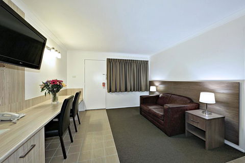 Smart Motels Bert Hinkler - Accommodation Main Beach 30