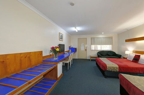 Smart Motels Bert Hinkler - Accommodation Main Beach 10