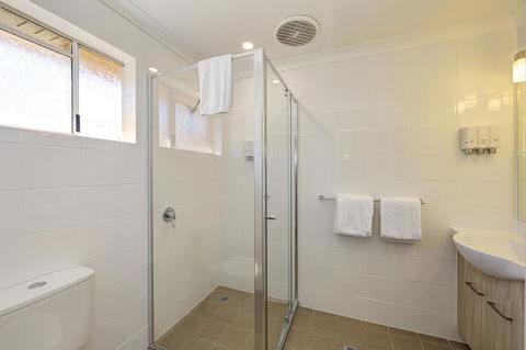 Smart Motels Bert Hinkler - Accommodation Main Beach 19