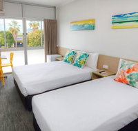 Palm Beach Hotel - Accommodation Main Beach