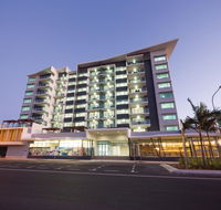 Oaks Rivermarque - Accommodation Main Beach