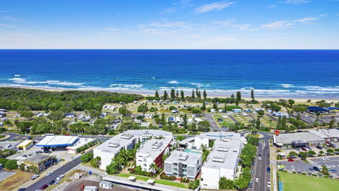 Element On Coolum Beach - Accommodation Main Beach 0