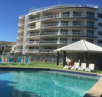 Fairways Golf  Beach Retreat - Accommodation Main Beach