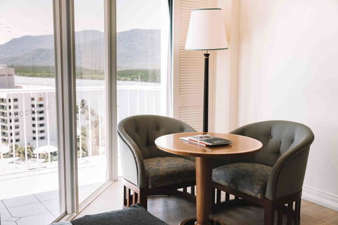 Pullman Cairns International - Accommodation Main Beach 10