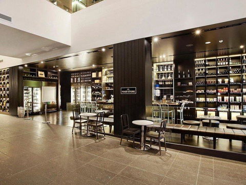 H Star Residences-- Paradise Stayz - Accommodation Main Beach 22
