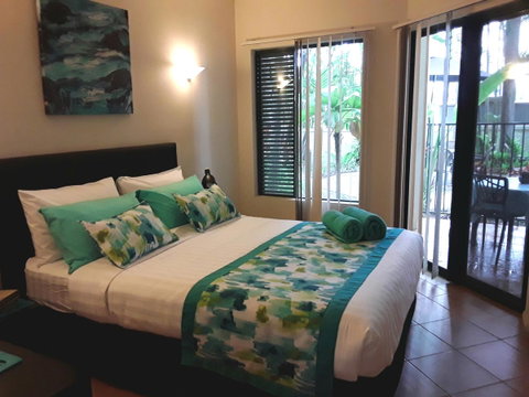 Jackies Holiday Apartment - Accommodation Main Beach 5