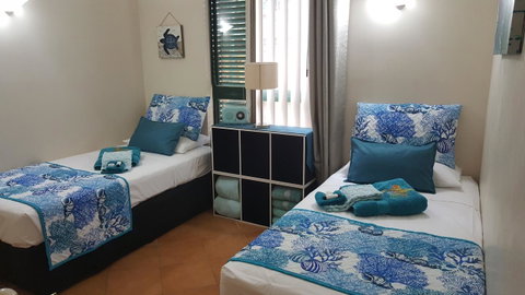 Jackies Holiday Apartment - Accommodation Main Beach 6