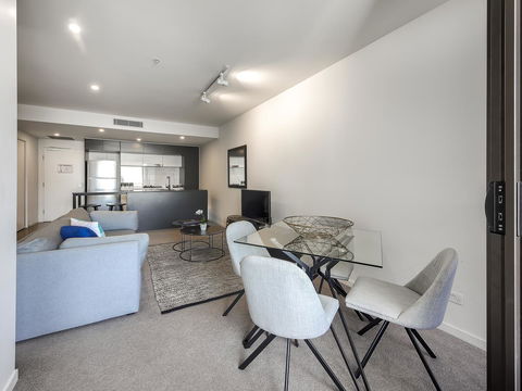 Opera Apartments South Brisbane - Accommodation Main Beach 5