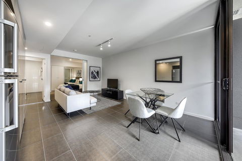 Opera Apartments South Brisbane - Accommodation Main Beach 14