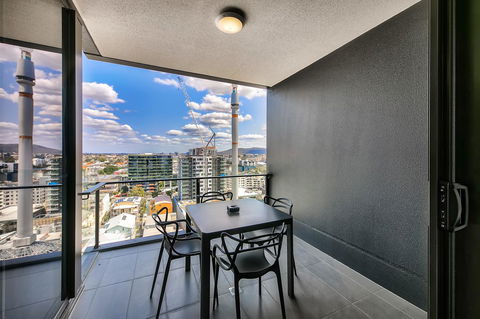 Opera Apartments South Brisbane - Accommodation Main Beach 13