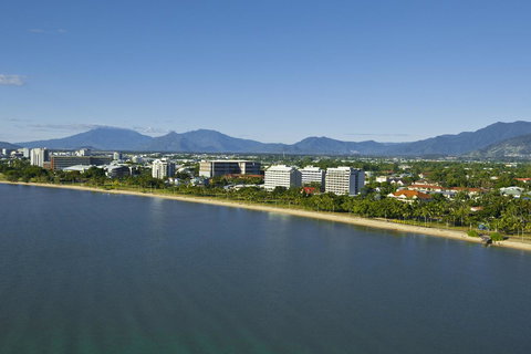 Cairns Harbourside Hotel - Accommodation Main Beach 0