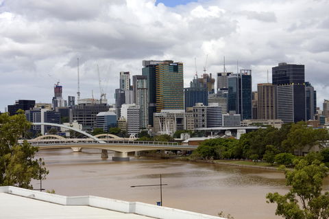 Central Cosmo Apartment Hotel - Accommodation Main Beach 9