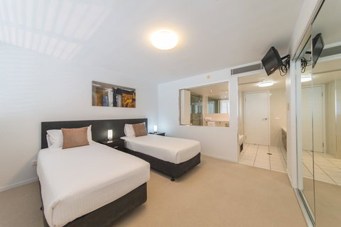 Echelon Apartments Yeppoon - Accommodation Main Beach 12