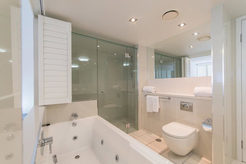 Echelon Apartments Yeppoon - Accommodation Main Beach 11