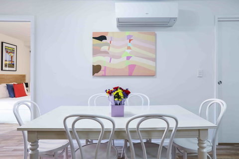 Sandbox Apartments - Accommodation Main Beach 25