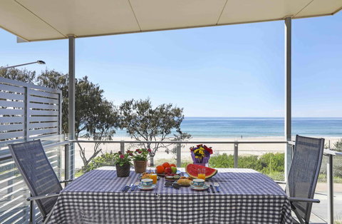 Sandbox Apartments - Accommodation Main Beach 17