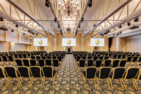 InterContinental Sanctuary Cove Resort, An IHG Hotel - Accommodation Main Beach 38