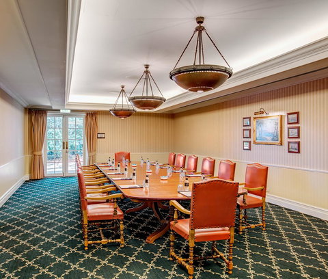 InterContinental Sanctuary Cove Resort, An IHG Hotel - Accommodation Main Beach 23