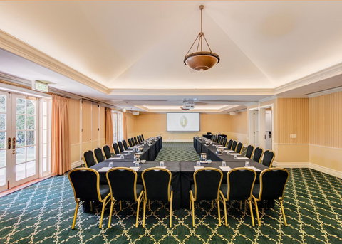 InterContinental Sanctuary Cove Resort, An IHG Hotel - Accommodation Main Beach 32