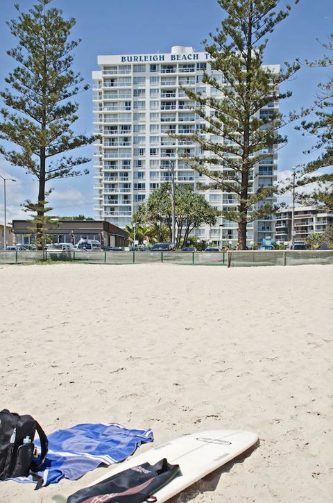 Burleigh Beach Tower - Accommodation Main Beach 15