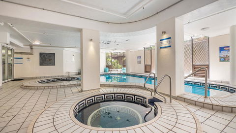 Aegean Resort Apartments - Accommodation Main Beach 35
