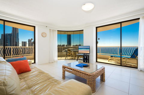 Aegean Resort Apartments - Accommodation Main Beach 14