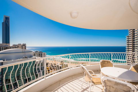 Aegean Resort Apartments - Accommodation Main Beach 17