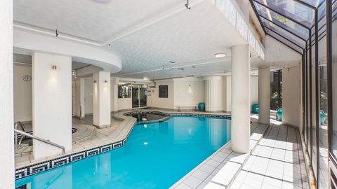 Aegean Resort Apartments - Accommodation Main Beach 34