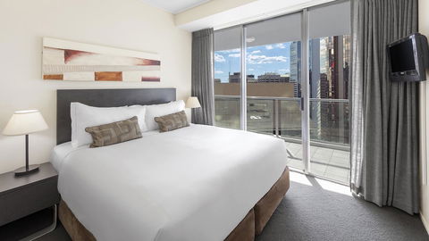 Oaks Brisbane On Felix Suites - Accommodation Main Beach 8