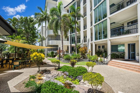 Alexandra On The Pacific - Accommodation Main Beach 17